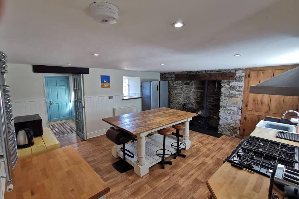 Willa Cosy, Coastal Retreat With A Large Garden Monreith Zewnętrze zdjęcie